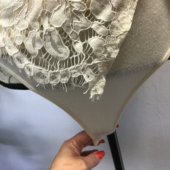 Fashion Nova- Cream Lace Bodysuit Dress, size L - Picture 7 of 11